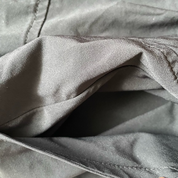 Nike Women’s Golf Skirt With Built in Shorts and Pockets - Picture 3 of 6